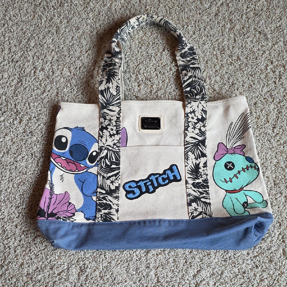 Loungefly Stitch Cream Canvas Bag with Black Logo Plate